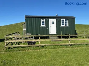 Fauld O Wheat Shepherds Hut , Loch Ken ,Off Grid - Image 1