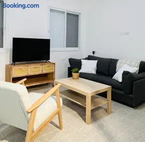 Beautiful Studio - Perfect Location - Image 2