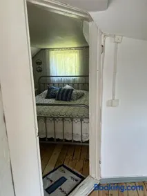 Horse Farm Cottage - Image 2