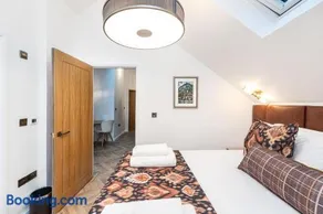 The Coach House - Image 4