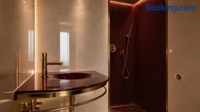 Mansion with Swimming Pool, Pool Table & GrillArea - Image 3