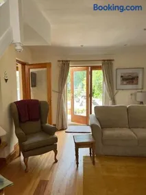Perfect location home on the river - Image 5