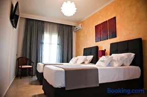 Serenita Apartments - Image 1