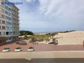 Oostduinkerke - Appartement met zeezicht en 2 parkeerplaatsen - Image 1