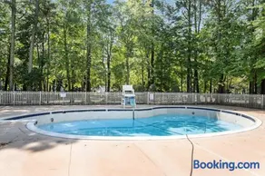 Sea Colony Ocean 1st floor condo with pools private beach & free WiFi - Image 3