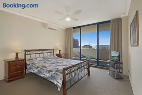 St Tropez Apartment 43 - Image 3