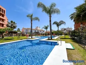 Family apartment 400 meters from the beach, with internet and pool - Image 2