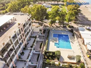 Blue Wave apartment - Image 1