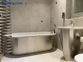 High View Serviced Apartment - Image 2