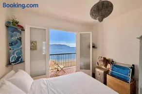 Appartement 1 Chambre Pieds Dans L'Eau Tiuccia - Image 1