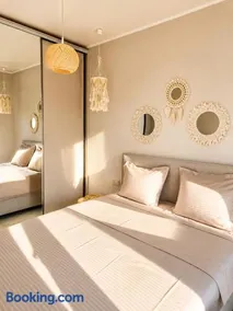 Amore Fanari - Image 5