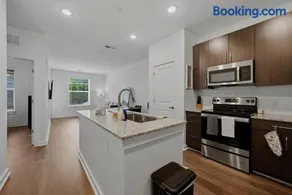 Modern Midtown ATL Escape 1BR Near Beltline - Image 3