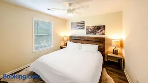 Watermen's Cabana 2C - 3-Bed, 2-Bath Apartment - Walk To BEACH Access & PET Friendly! - Image 3