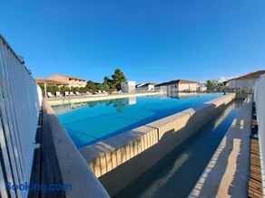 Appartement avec piscine à 2 pas de la plage - Image 3