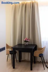 Windy City apartments - Image 1
