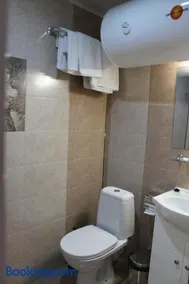 Center Guest House - Image 4