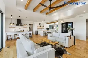 Bridle Ridge Retreat - Modern Comfort, Open Views - Image 3