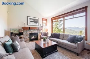 Taluswood Bluffs by Outpost Whistler - Image 2