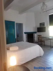 Gli Oleandri Rooms Casa Teresa - Image 1
