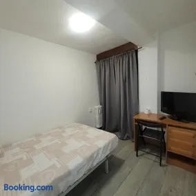 Hostal Castilla - Image 3