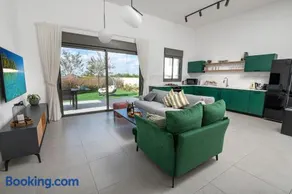 סוויטת החוף אכזיב - Beach Suite Achziv - Image 1