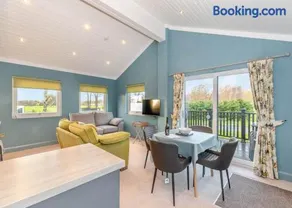 2 værelses bolig i Snainton Luxury Lodges - Image 3