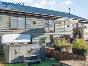 Cuckoo Hill Lodge - Image 2