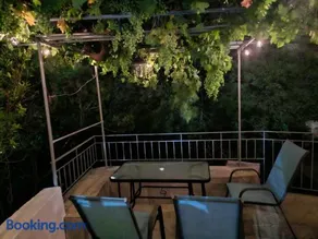 Plomari Rum Evi - Image 3