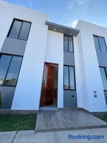 Pimentel Casa - Image 1