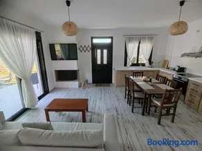 Villa Maximos - Image 4