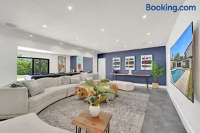 Villa Ravena, Private 8BR Paradise with Heated Pool - Image 2