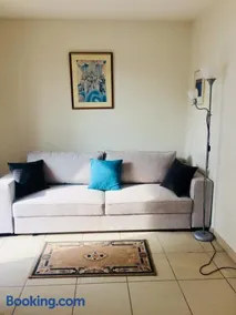 Cannes la Bocca , Quet , large 1 bedroom appartment , 58m2, with garden view and poolol - Image 2