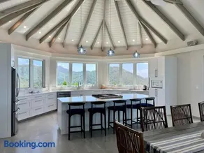 Luxe Pool Villa with Big Views and A Sandy Beach Nearby - Driftwood Villa - Image 3
