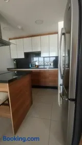 Lujoso Dpto vista a ciudad Edificio Poseidón - Image 3