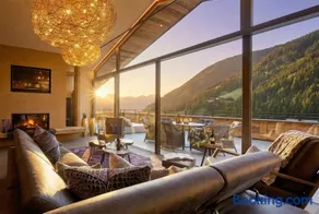 Sky Spa Penthouse Chalet - Image 1