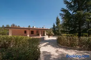 Chez-Antoinette - Image 1