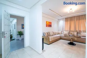 Steps from Top Attractions Apartement in Agadir Center - Image 2