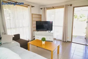 COZY 2 BEDROOM HOUSE /MELBOURNE - Image 2