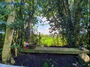 Hide and Sheep Shepherds Hut - Image 3