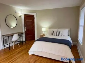 University Hill Walk to SU Upstate Hospitals Entire 5BR Family Home - Image 4