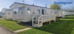 Bewles Caravan - Image 1