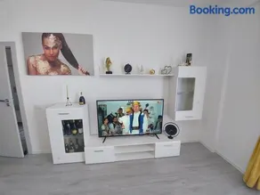 Vlad Apartment - Image 1
