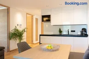 Nice Living Neue- Moderne Apartments im Herzen von Brixen - kostenlose Brixencard - ideal für Familien, Paare, Geschäftsreisende und allen Urlaubs Hungrigen - Image 1