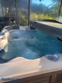 Bas de villa, 2 terrasses, piscine, SPA, sauna... - Image 1