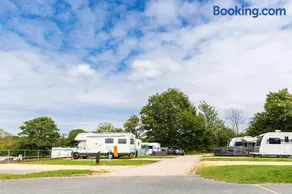 Waverley Park, East Cowes - Image 3