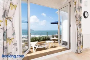 Sunnycliffe House - Image 2