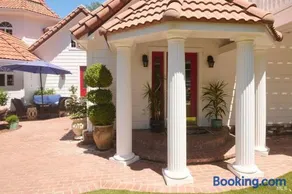 Castle retreat get-away - Image 3