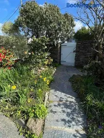 The Hayloft - New Dog friendly with garden and parking - Image 3