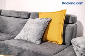 The Modern Suite 1BR Apartment Near Etihad Stadium & Coop Live - Image 4