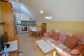 GALIHOST - Apartamentos Seixeliño en Playa Raeiros - Balea - Image 1